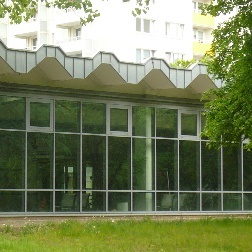Schwimmhalle Sewanstraße